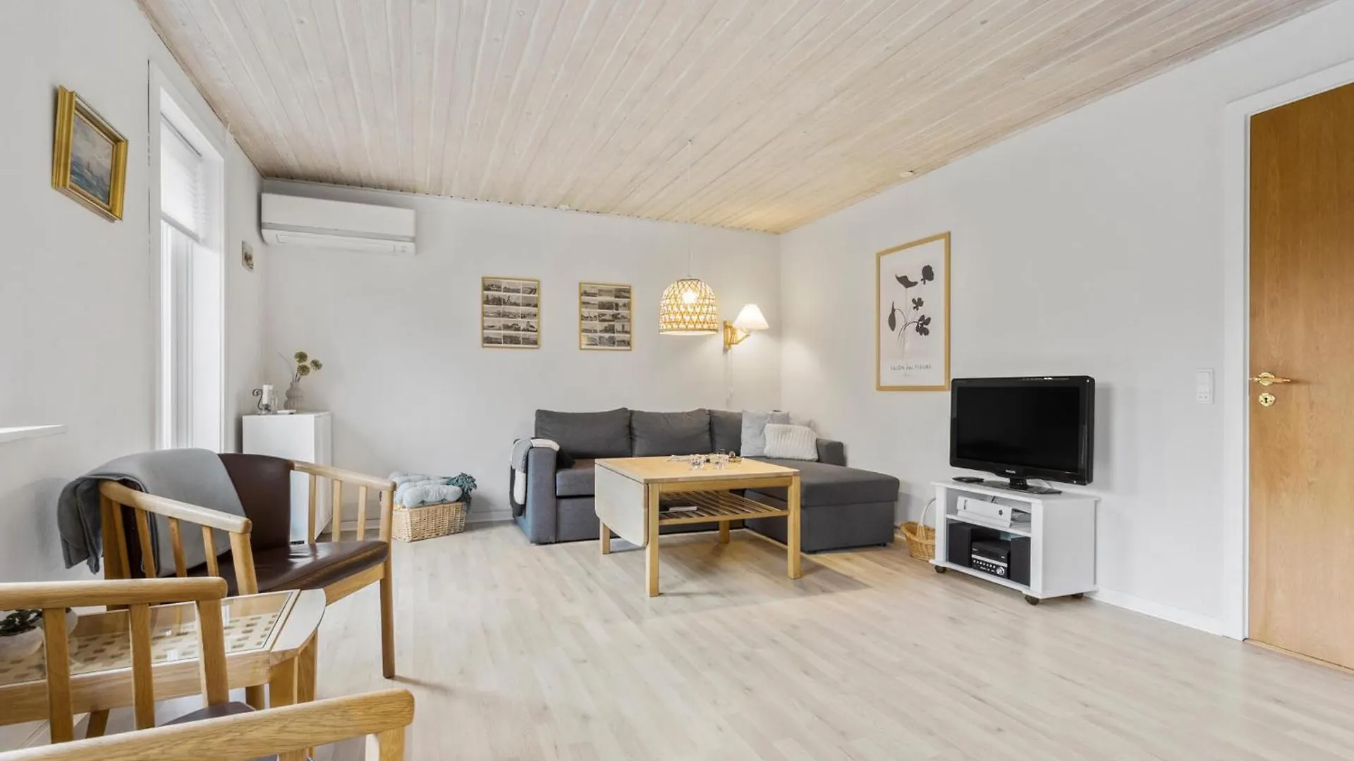 1 Bedroom Lovely Home In スケーエン デンマーク